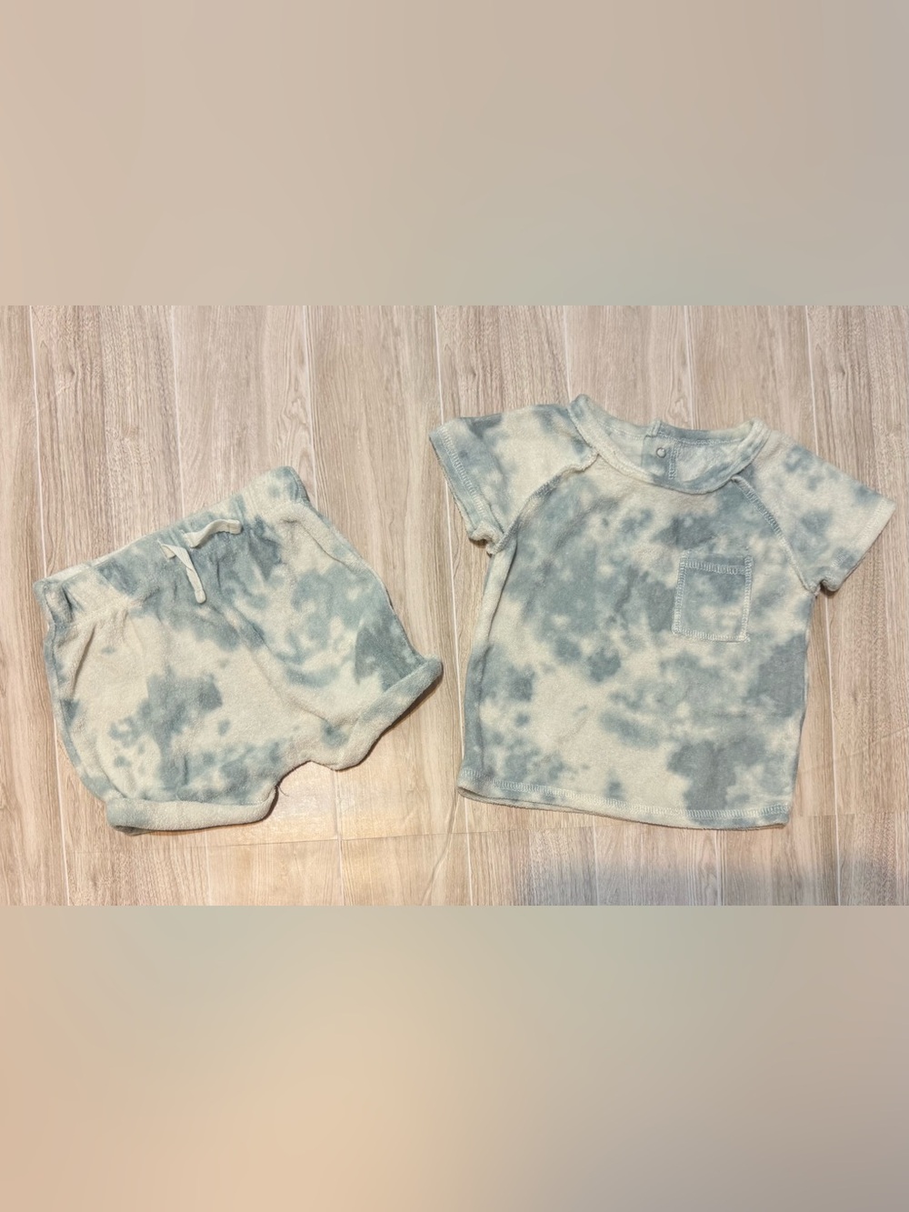 Grayson Collective Tie-Dye Short Sleeve Baby Tee - Blue & Cream